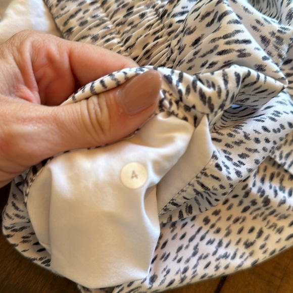 Lululemon Spring Breaker Shorts, size 4, EUC - Picture 3 of 3